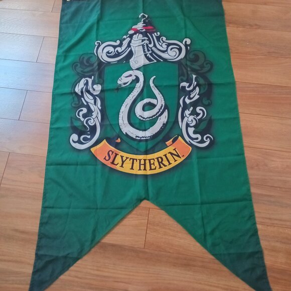Harry Potter Slytherin Tapestry - Picture 1 of 1